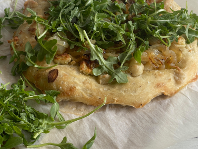 Caramelized Onion and Arugula Vegan Pizza_Img0